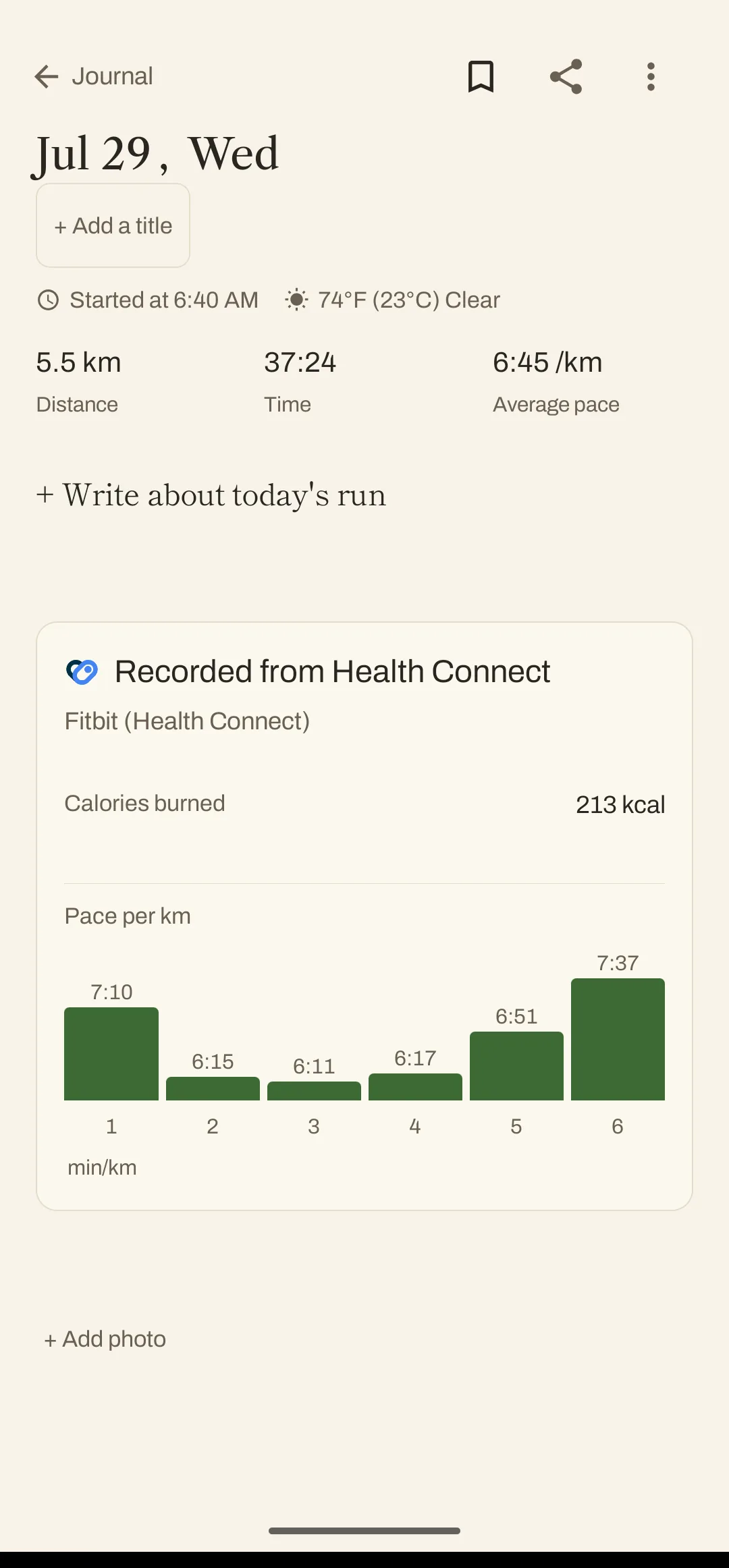 A run imported through Health Connect, showing the source app and a per-kilometer pace chart.